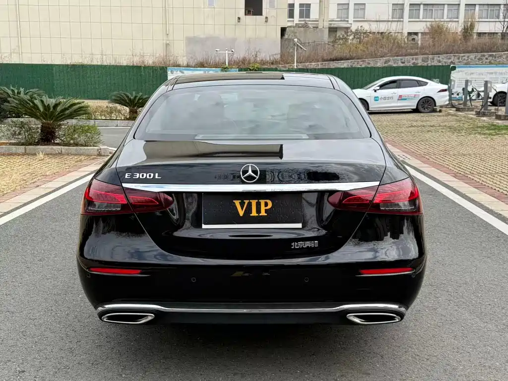 Mercedes-Benz E-Class E 2022 E 300 L Fashion