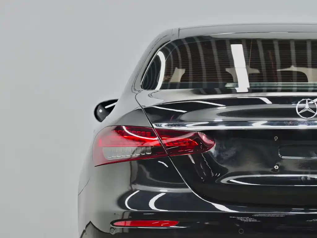 Mercedes-Benz E-Class E 2023 E 260 L