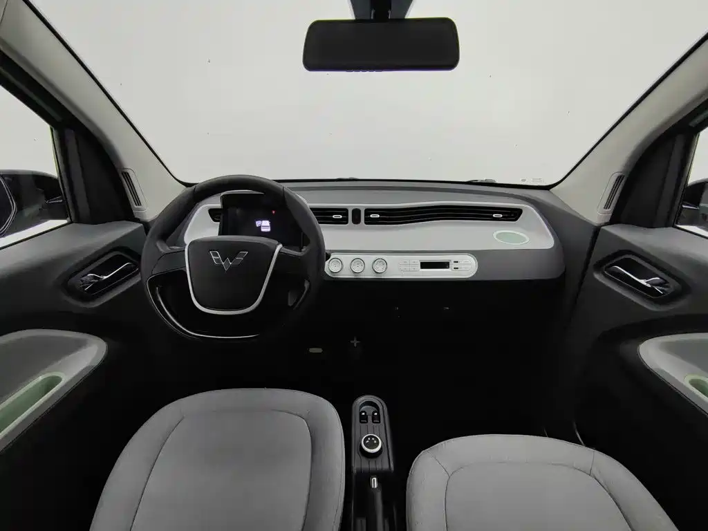 Wuling MINIEV — миниатюра 5