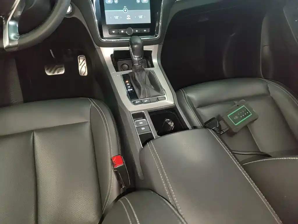 Roewe RX5 — миниатюра 14