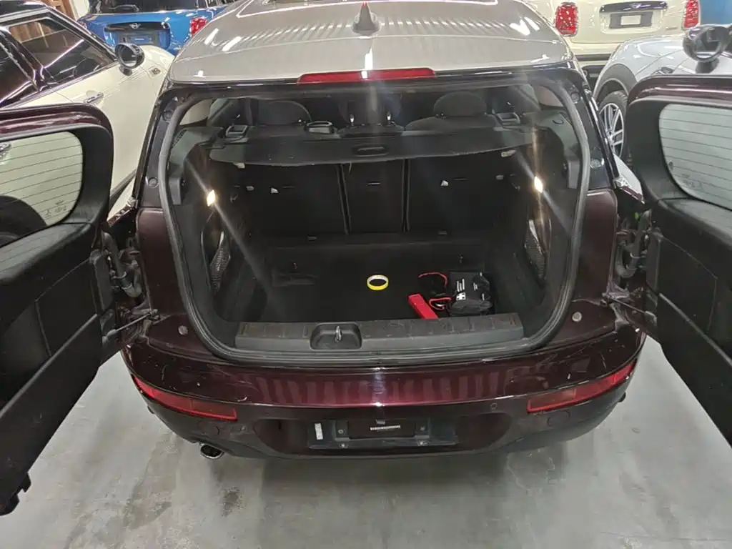 MINI Mini Clubman — миниатюра 19