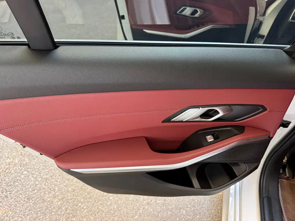 BMW 3 Series — миниатюра 14
