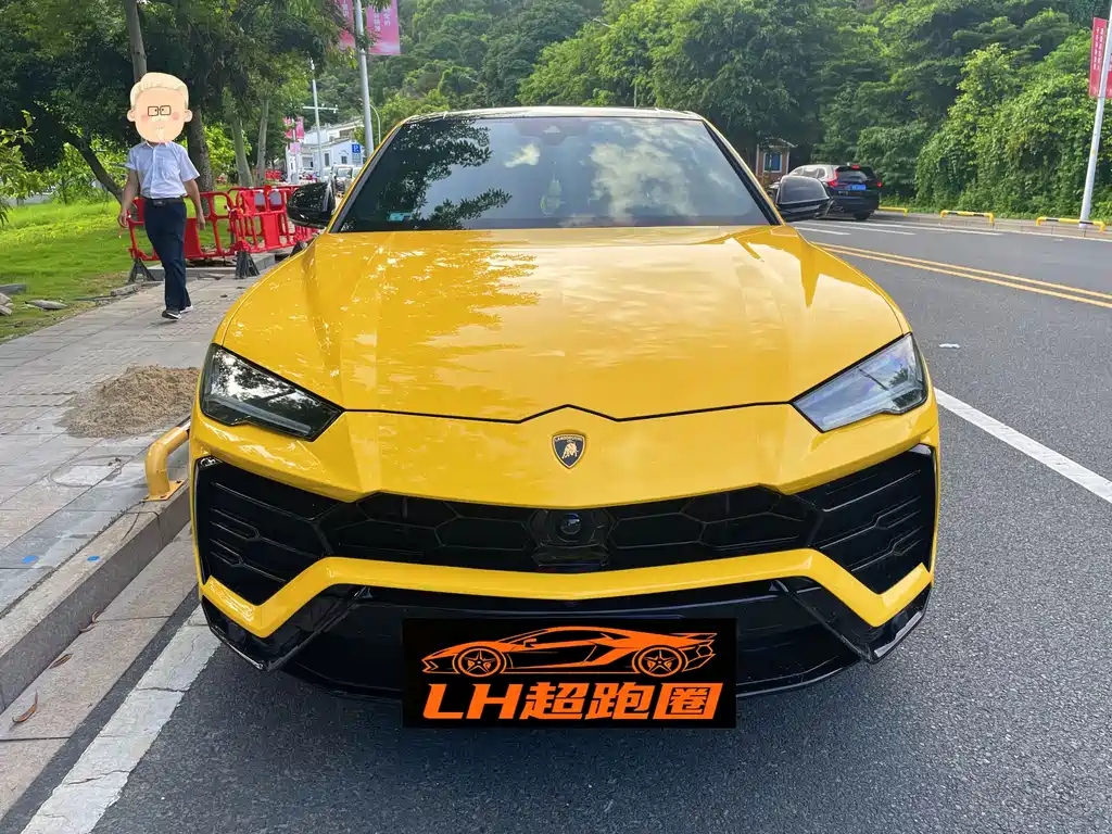 Lamborghini Urus 2021 4.0T V8