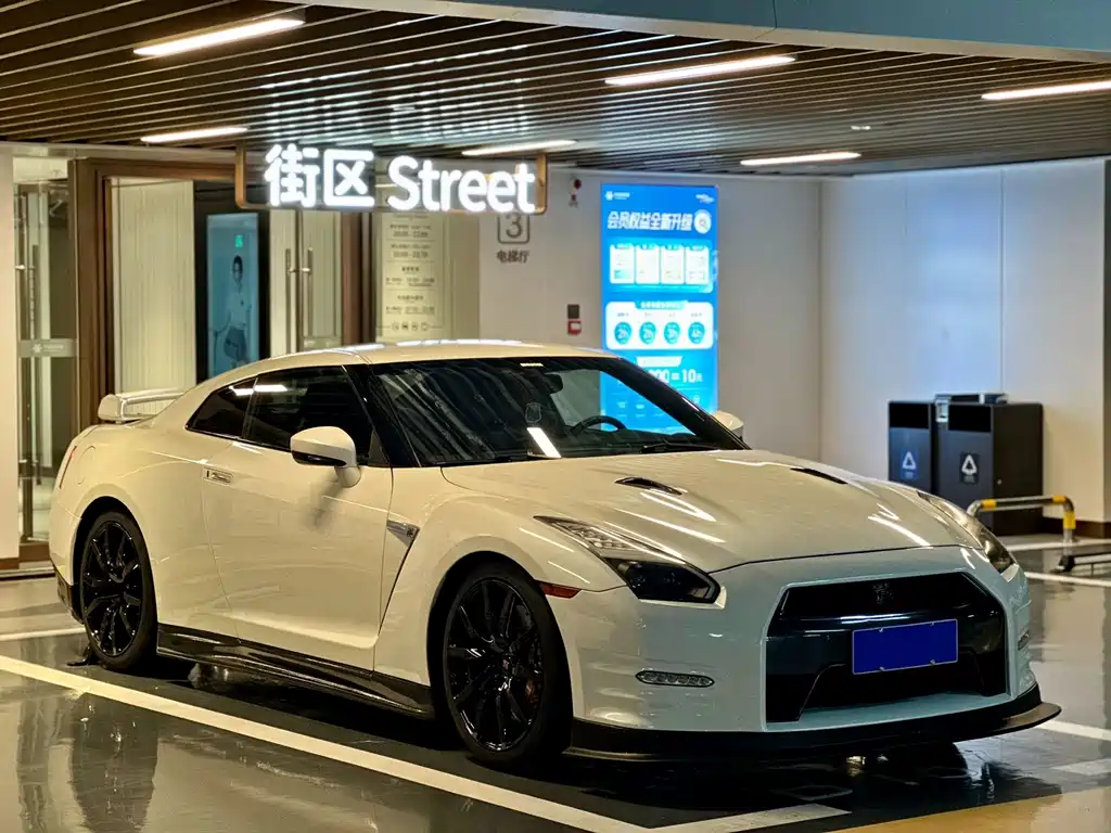 Nissan GT-R 2012 3.8T Premium Edition