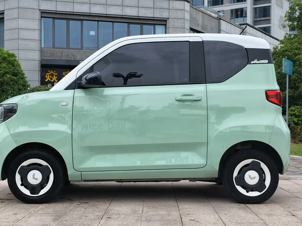 Wuling MINIEV — миниатюра 3