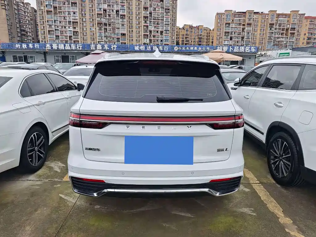 Geely Xingyue L — миниатюра 15