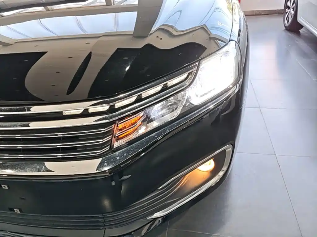 Citroen C6 — миниатюра 24