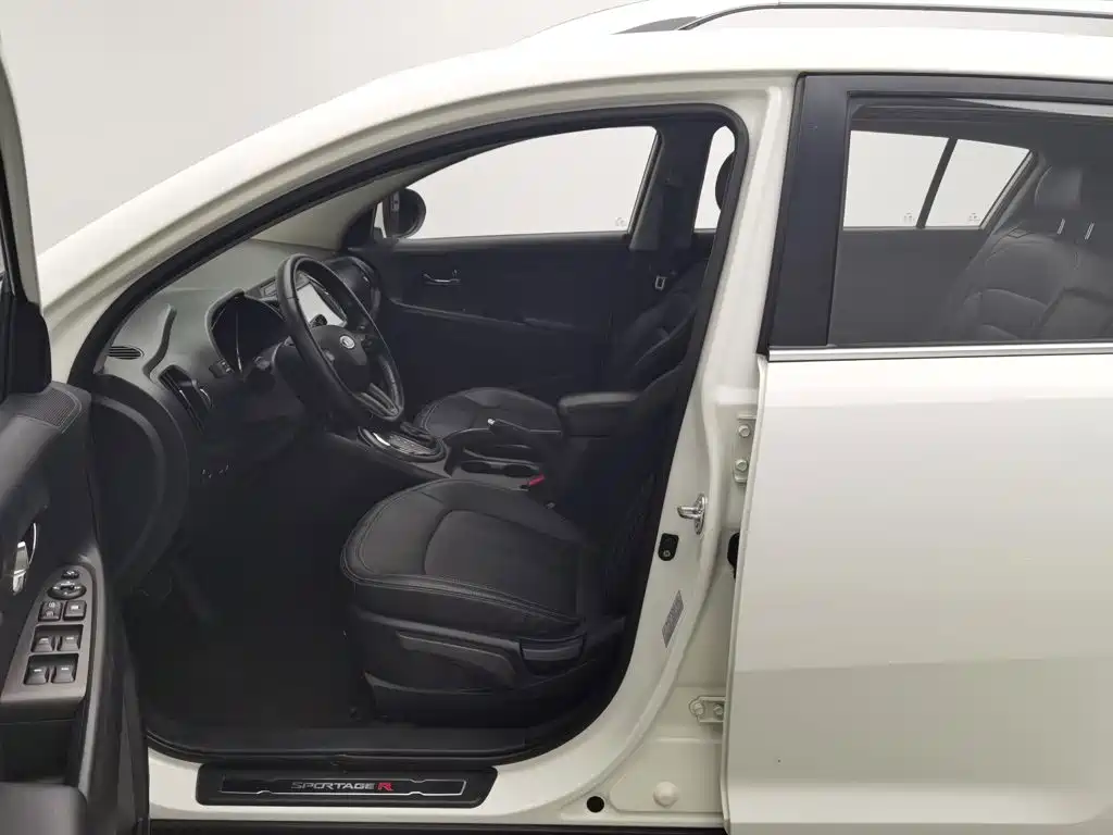 Kia Sportage — миниатюра 10