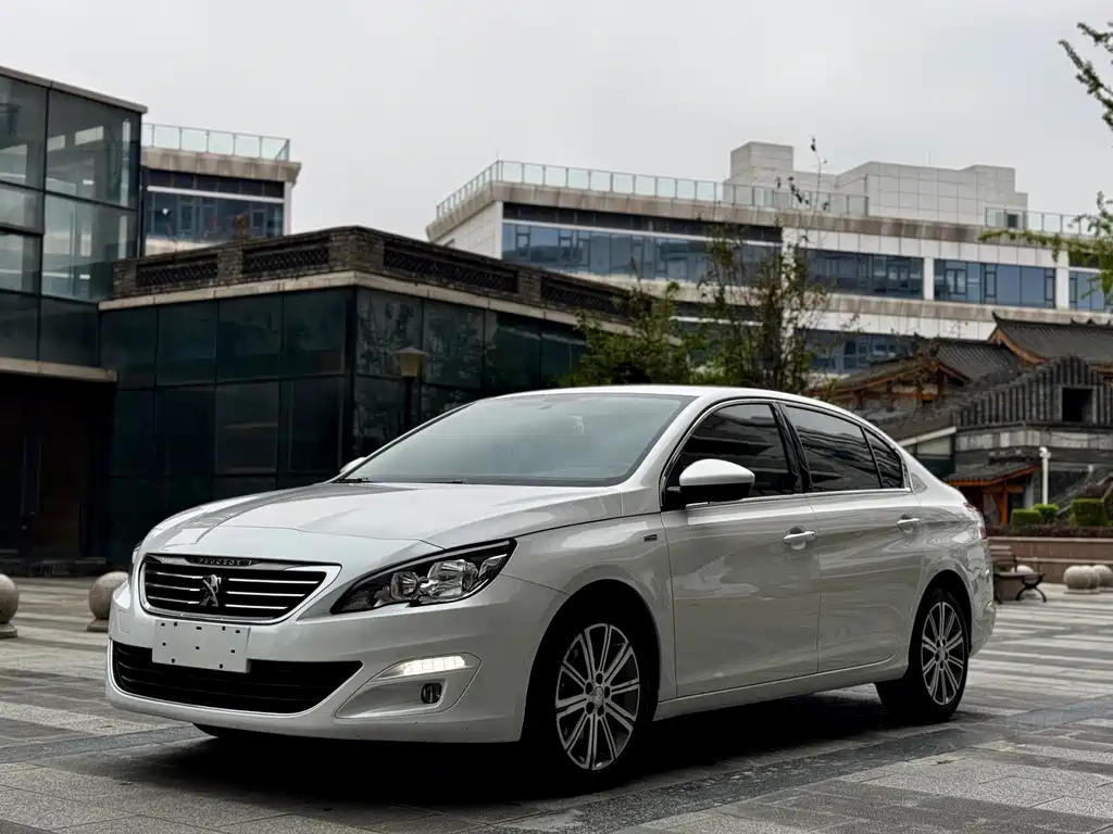 Peugeot 408