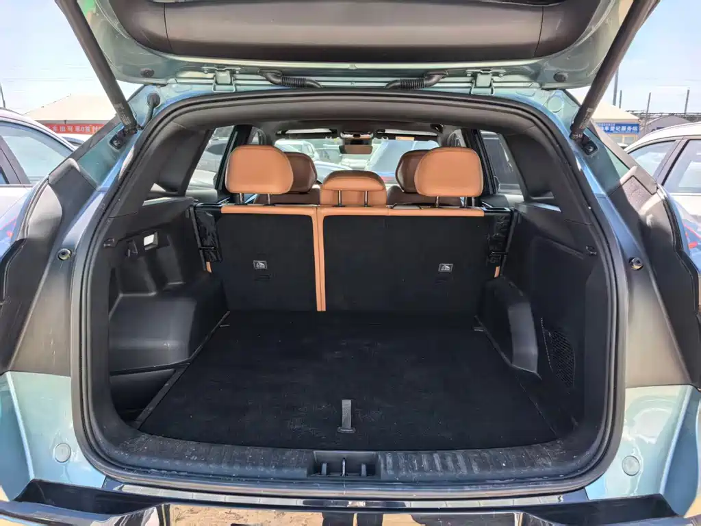 Geely Boyue L — миниатюра 6