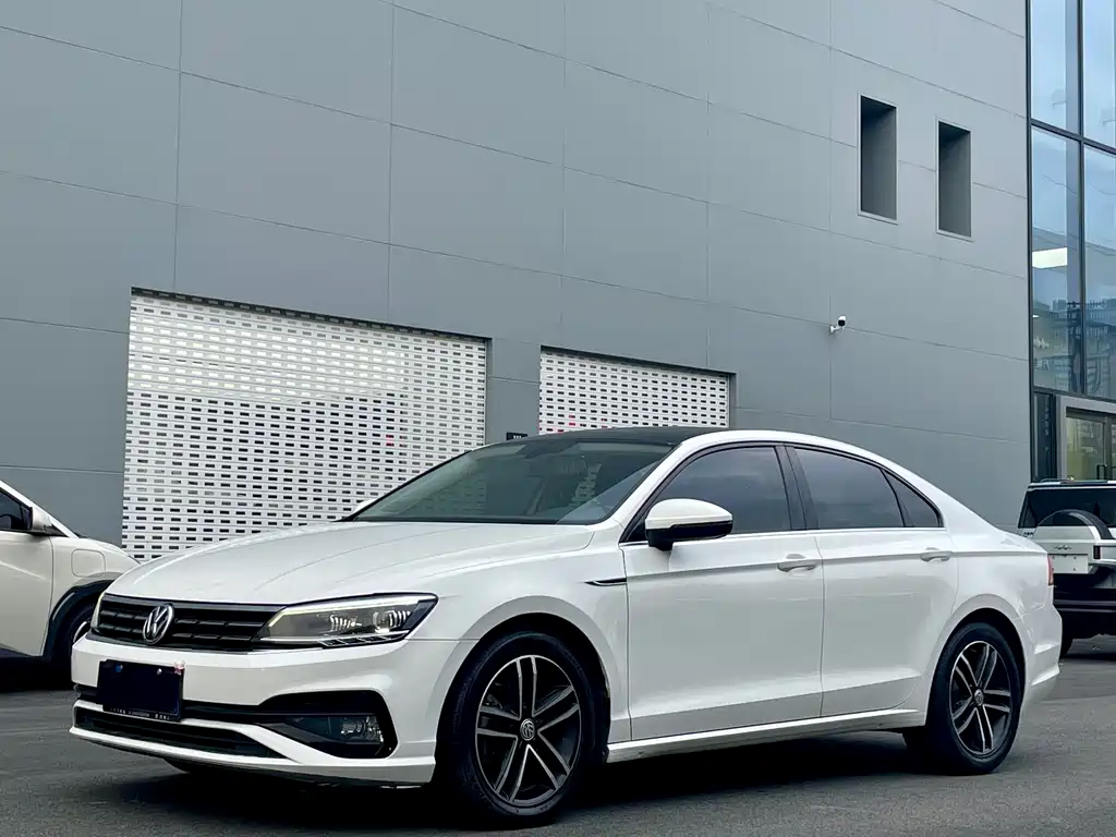 VOLKSWAGEN LINGDU