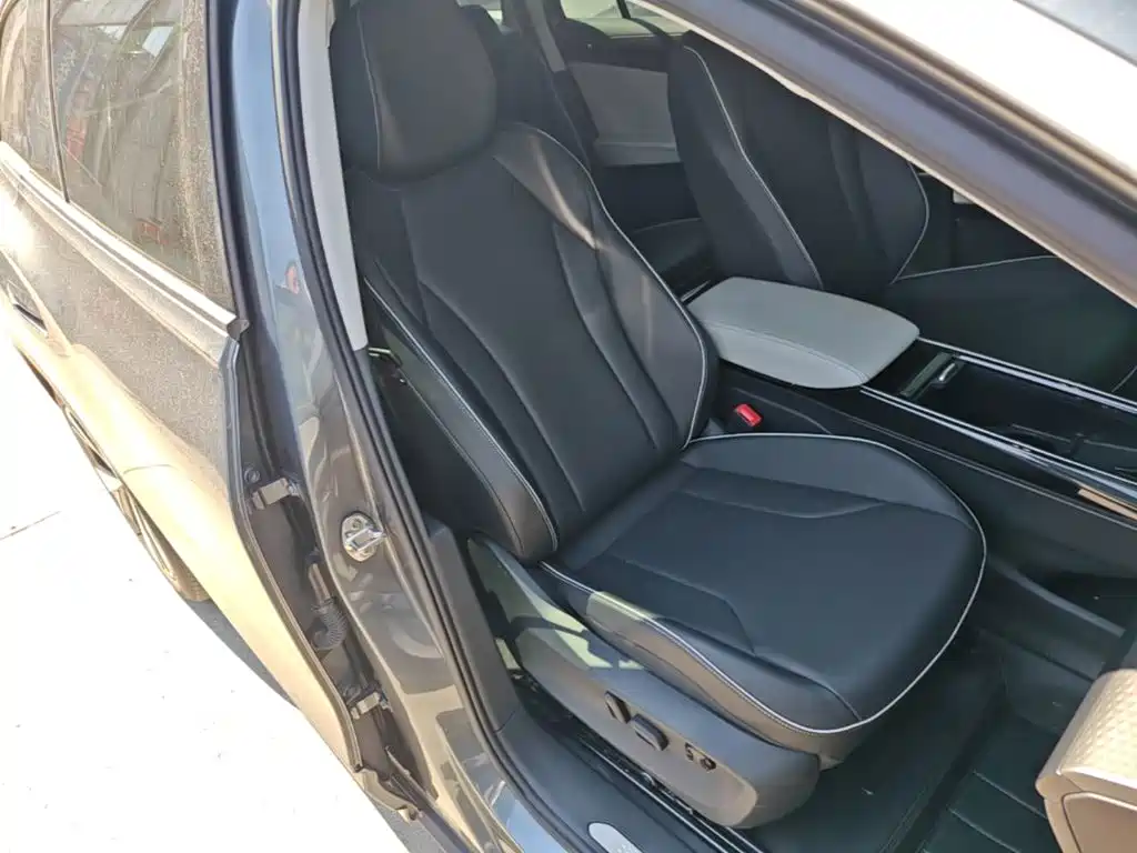 Volkswagen ID.6 X — миниатюра 25