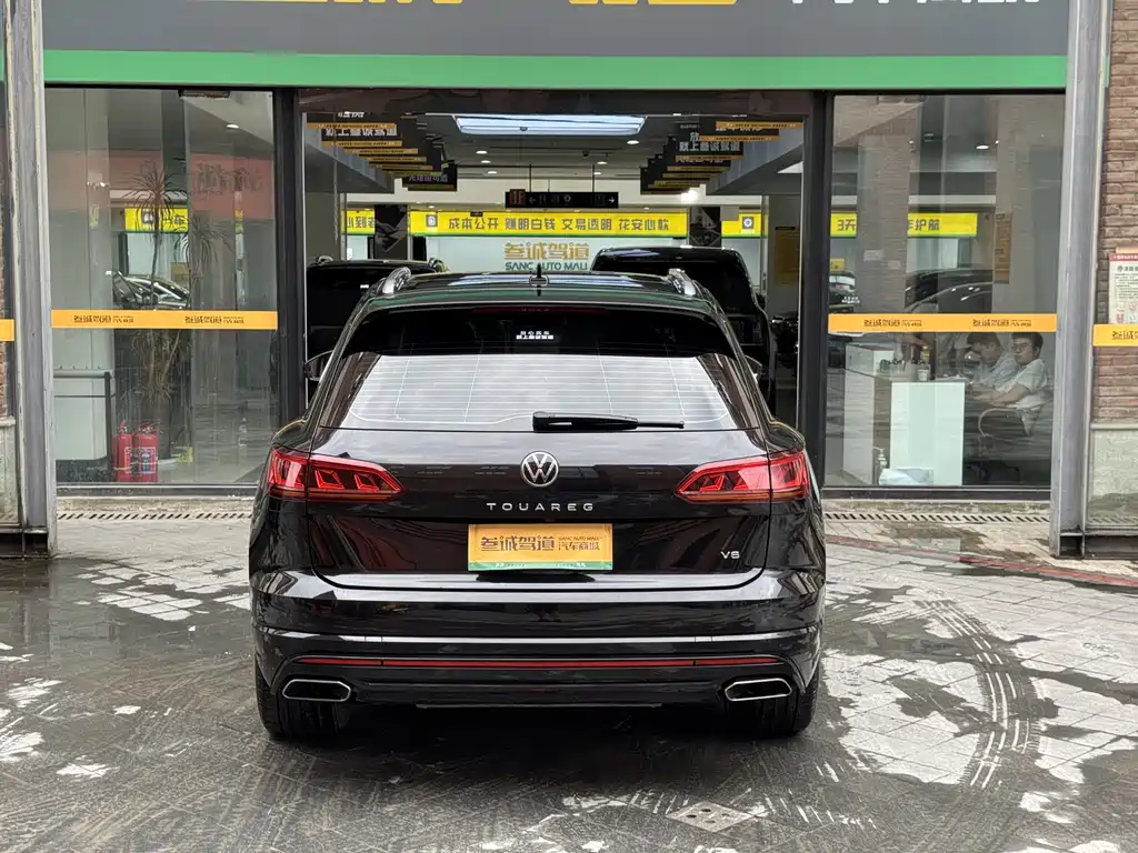 Volkswagen Touareg 2021 3.0TSI Sport