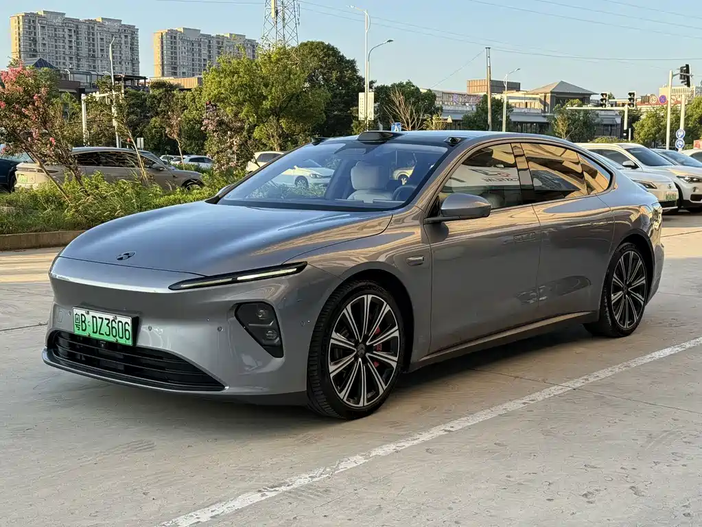 NIO ET7