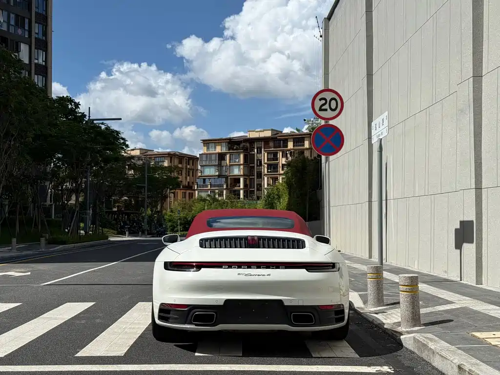 Porsche 911 2020 Carrera 4 Cabriolet 3.0T