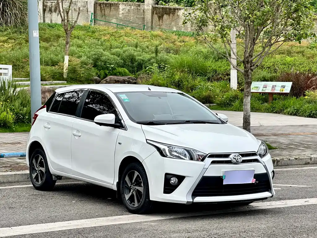Toyota Yaris L Zhixuan YARiS L 2015 1.5E AT
