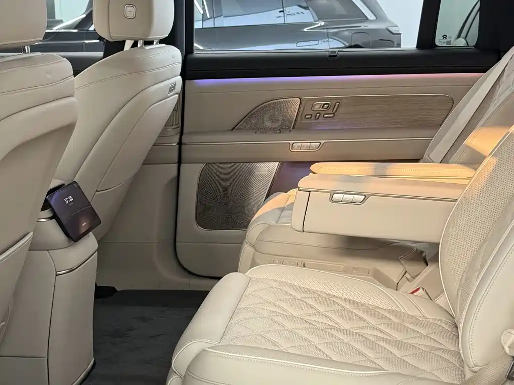 NIO ES8 2026 мест Executive Luxury