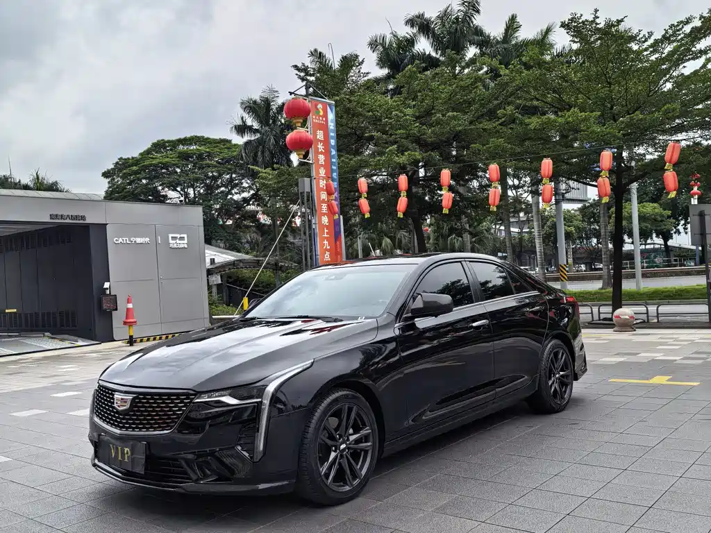 Cadillac CT4