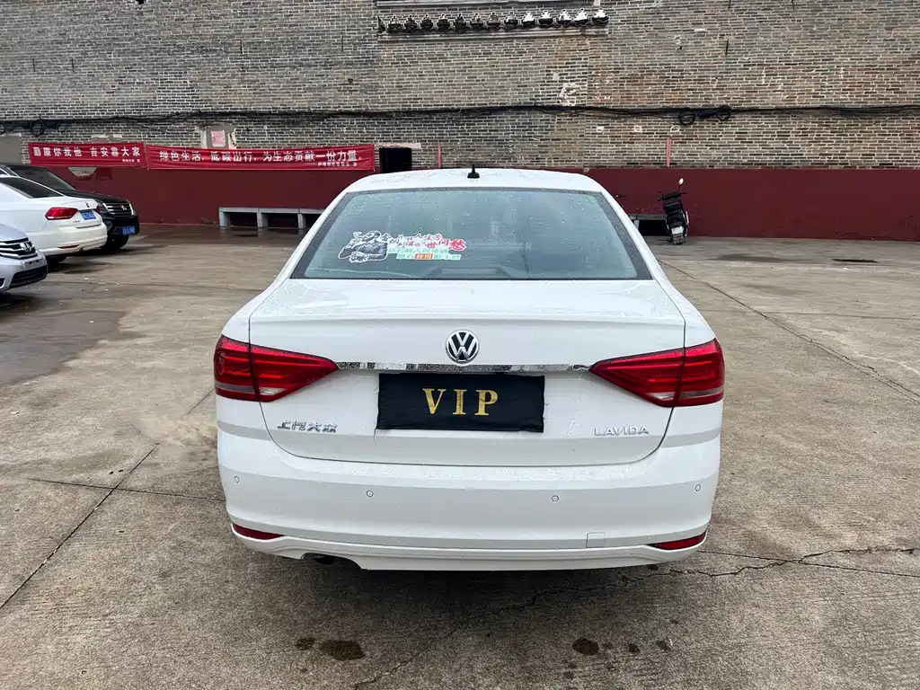 Volkswagen Lavida — миниатюра 10