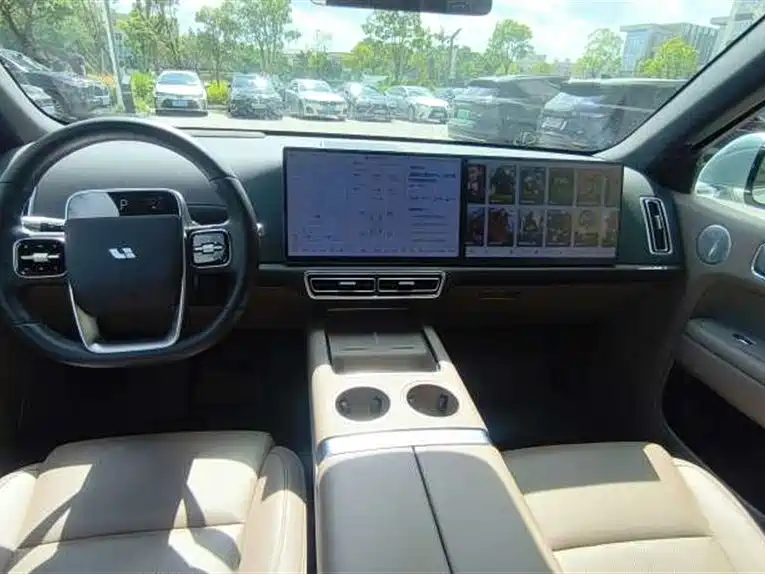 Li Auto L6 2025 Pro