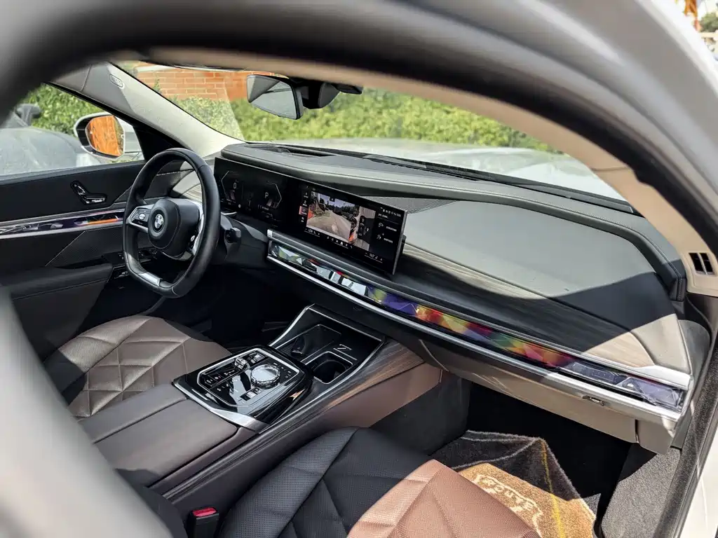 BMW 7 Series 7 2023 735Li Luxury