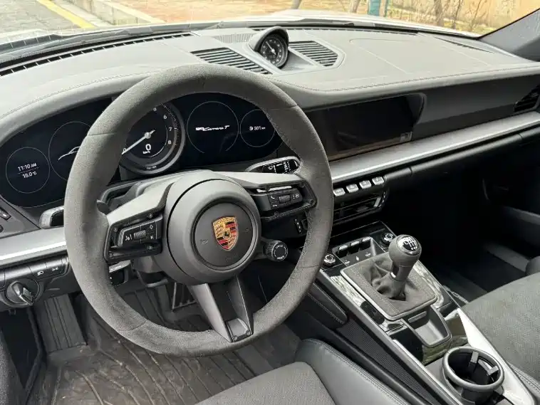 Porsche 911 2023 Carrera T 3.0T