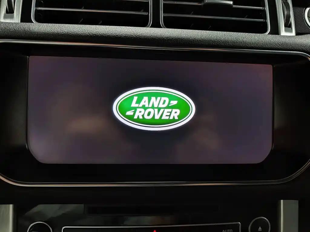 Land Rover Range Rover — миниатюра 12