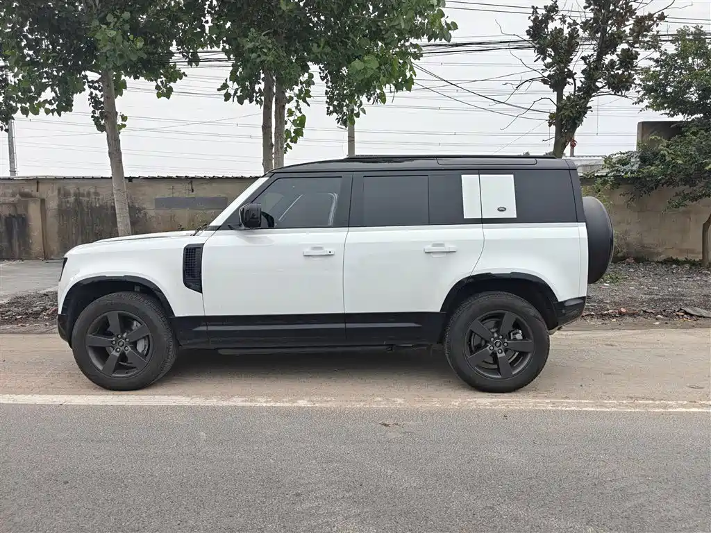 Land Rover Land Rover Defender 2023 110 3.0T P400 X-DYNAMIC HSE
