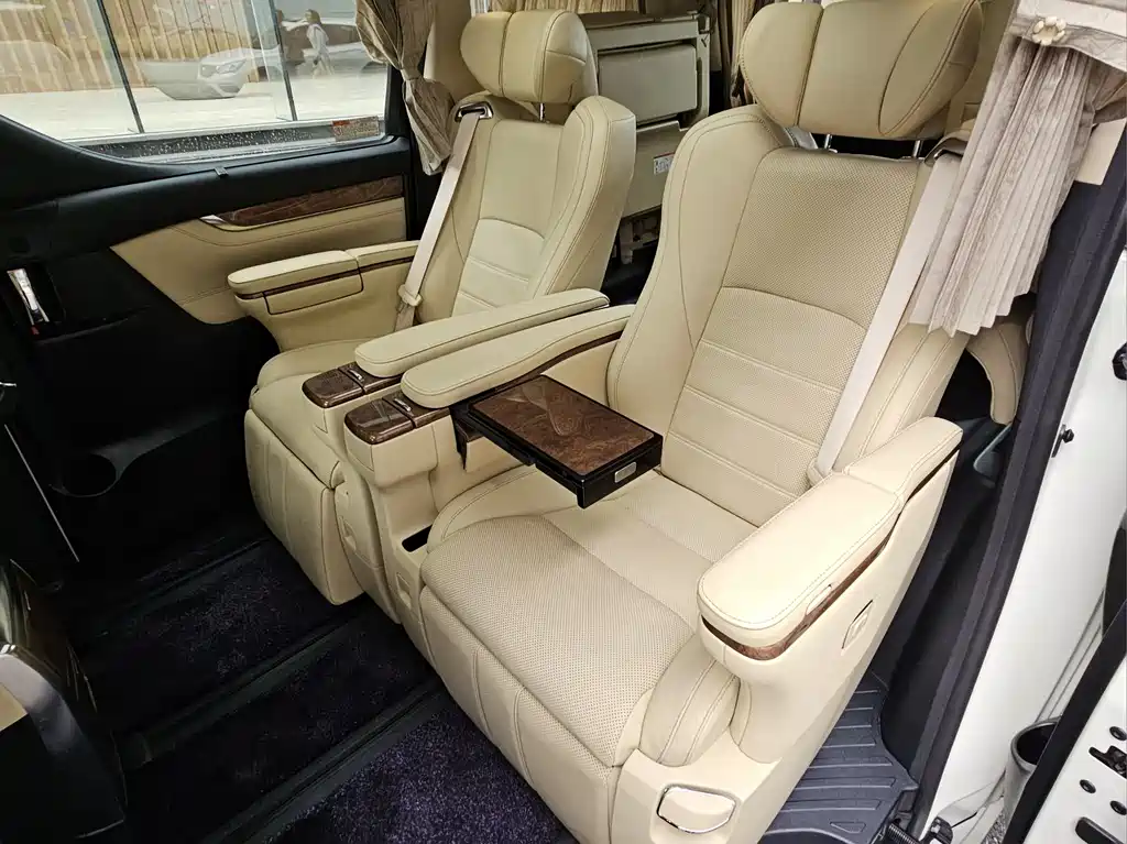 Toyota Alphard 2015 3.5L Luxury