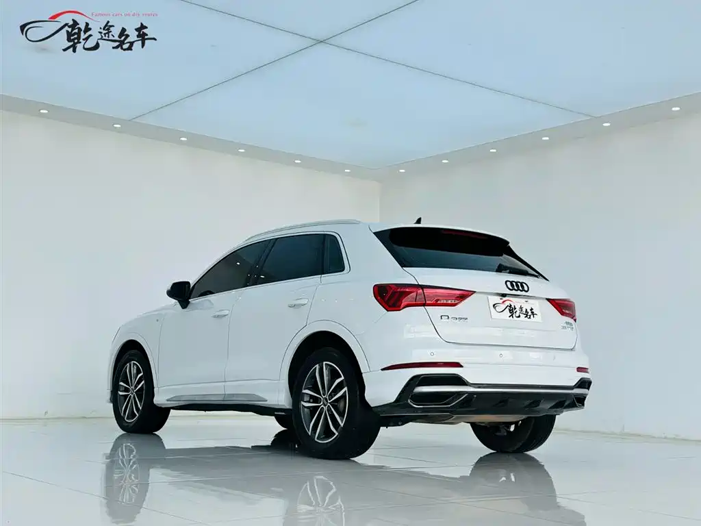 Audi Q3 2022 35 TFSI