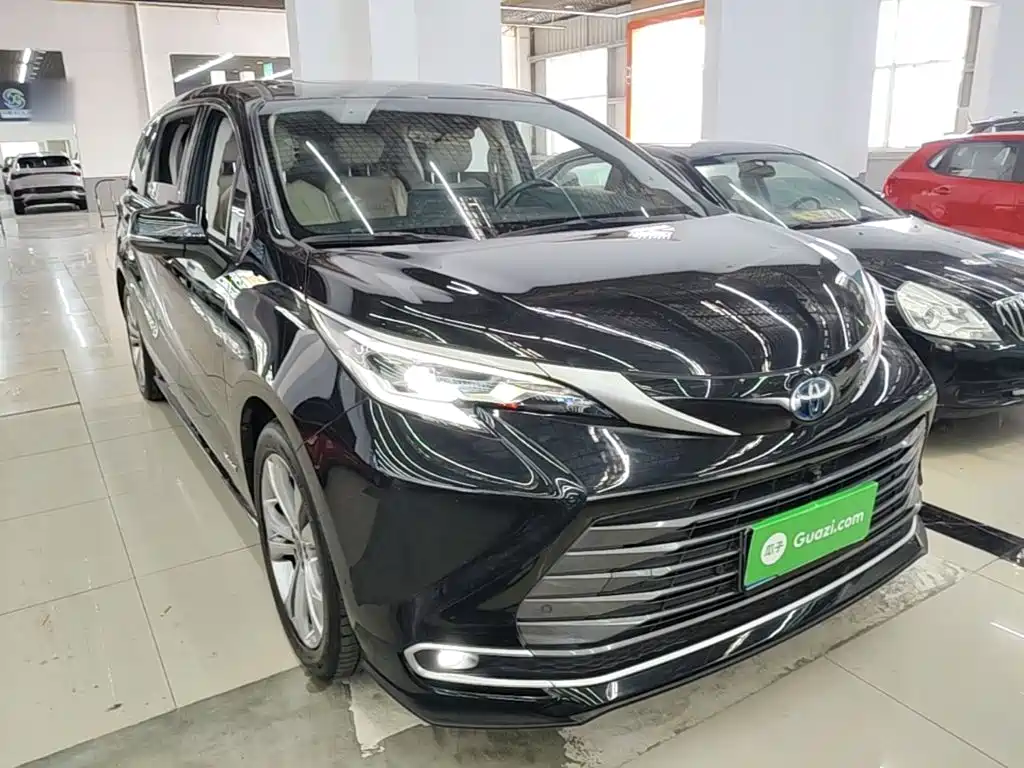 Toyota Sienna 2021 2.5L Luxury