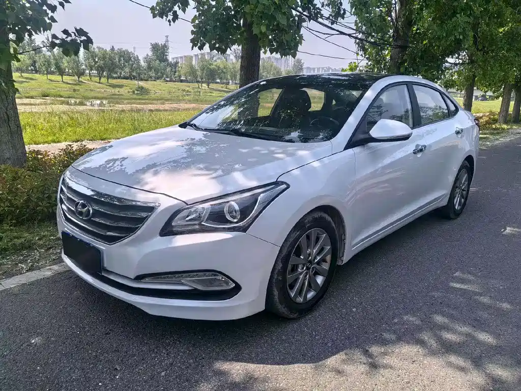 Hyundai Mistra 2015