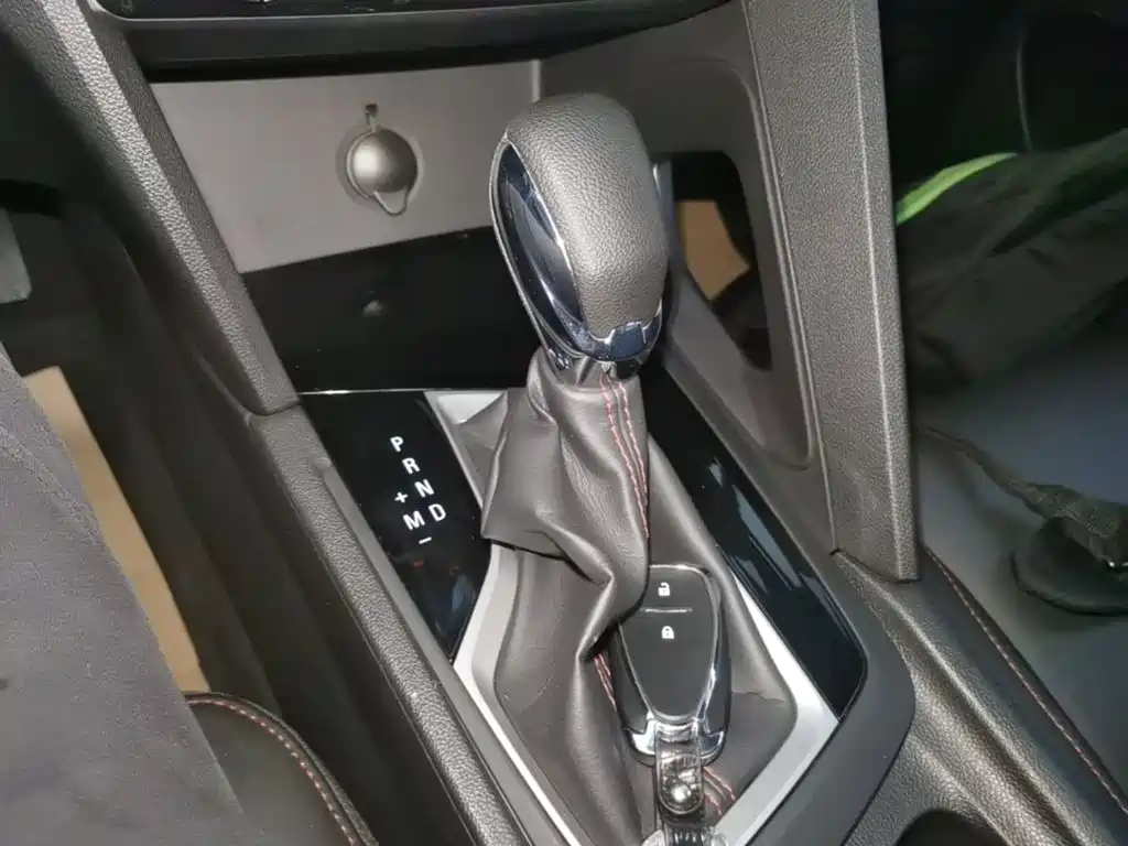 Chevrolet Volando — миниатюра 14