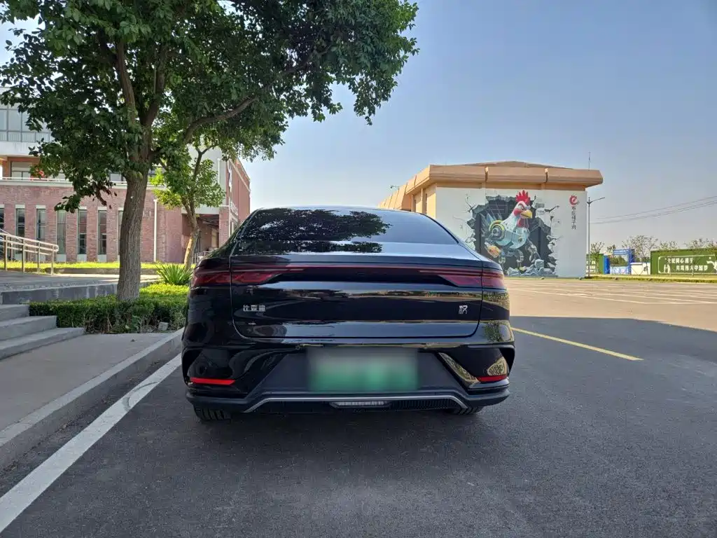 BYD Han — миниатюра 19