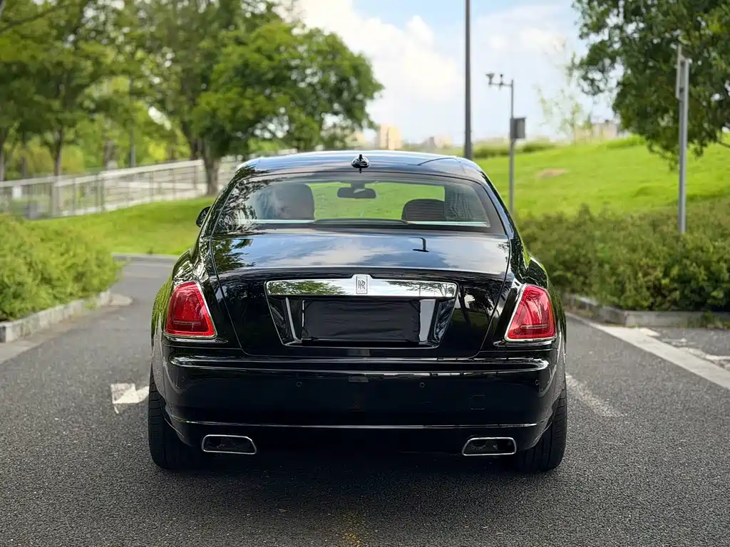 Rolls-Royce Ghost — миниатюра 6