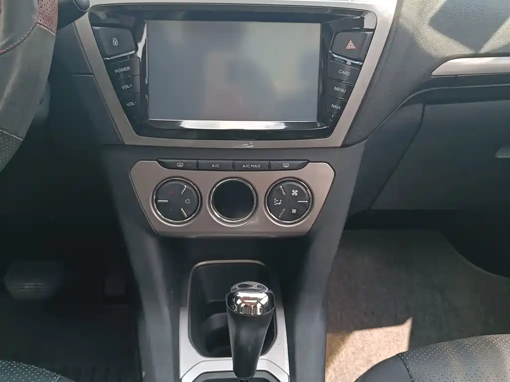 Peugeot 301 — миниатюра 12