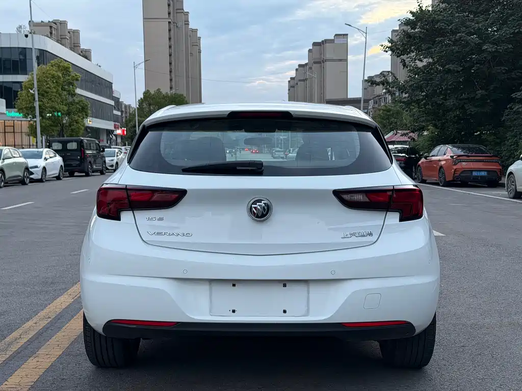 Buick Verano — миниатюра 5