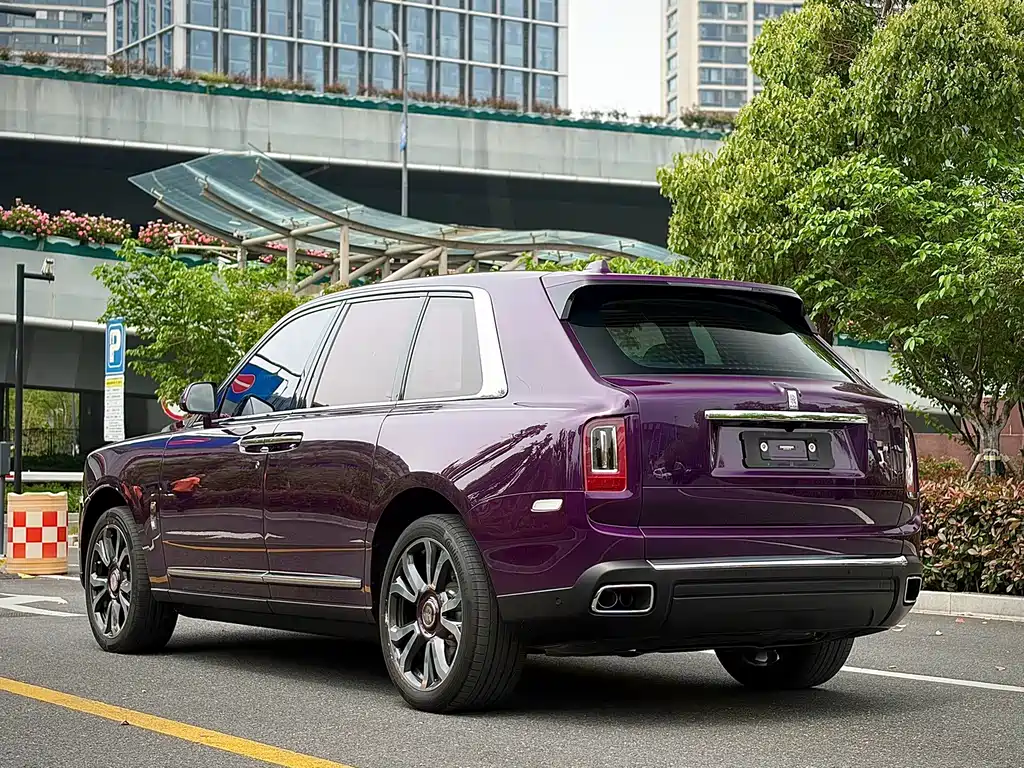 Rolls-Royce Cullinan — миниатюра 4