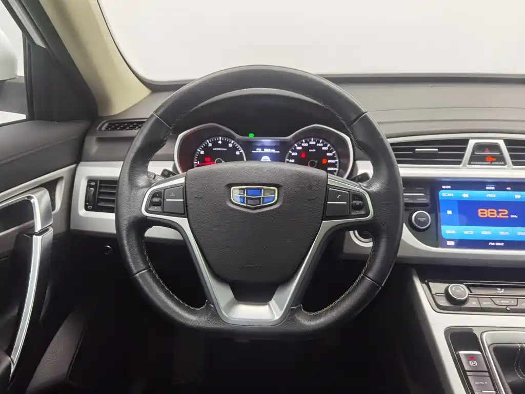 Geely Boyue — миниатюра 11