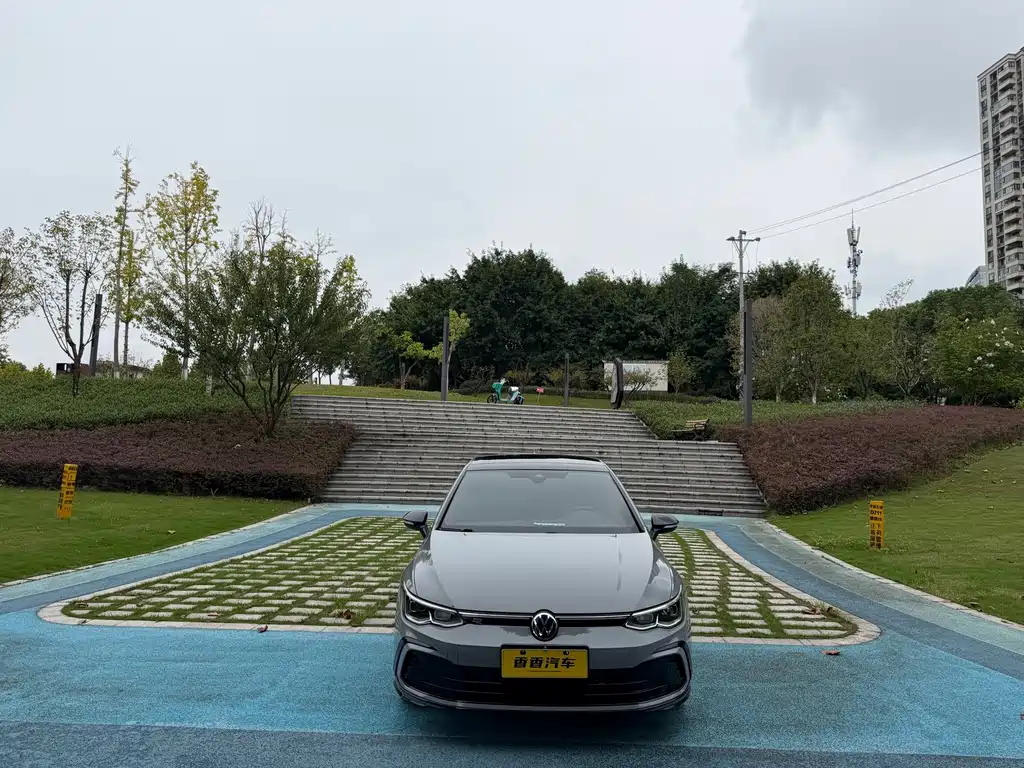 Volkswagen Golf — миниатюра 2