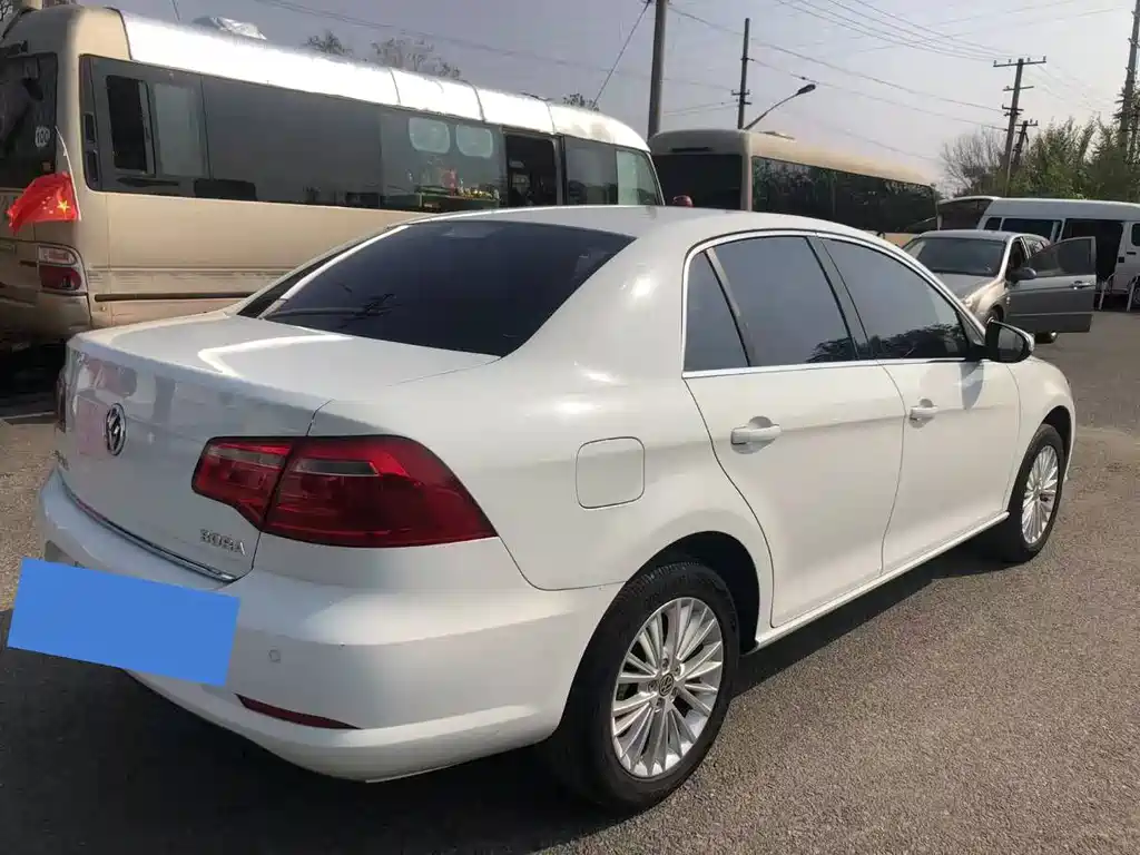 Volkswagen Bora — миниатюра 5