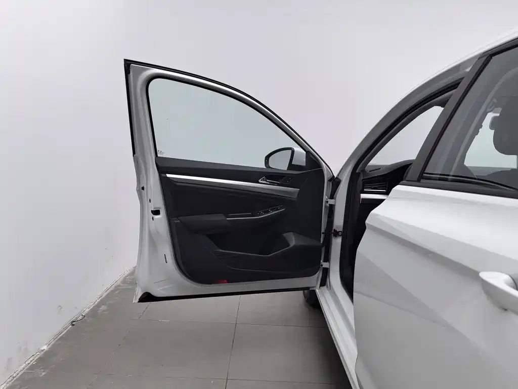 Volkswagen Bora — миниатюра 8