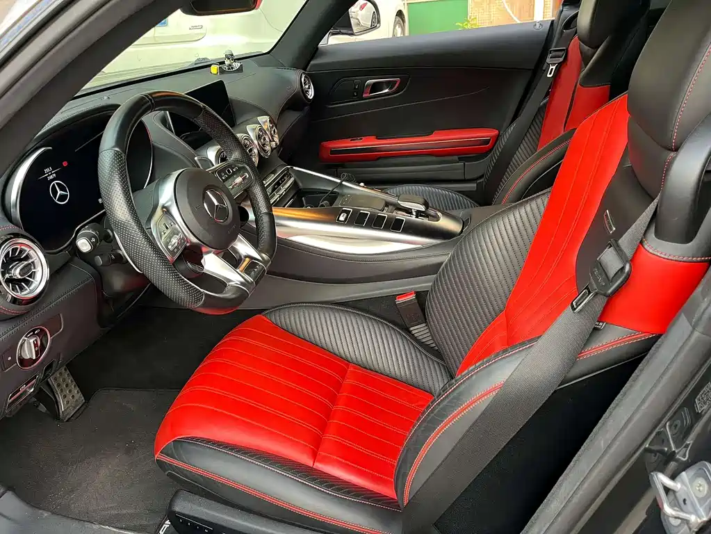 MERCEDES-BENZ AMG GT