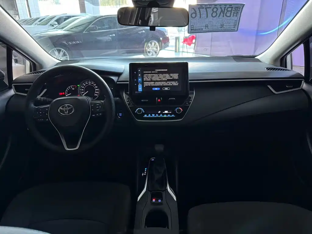 Toyota Corolla — миниатюра 11
