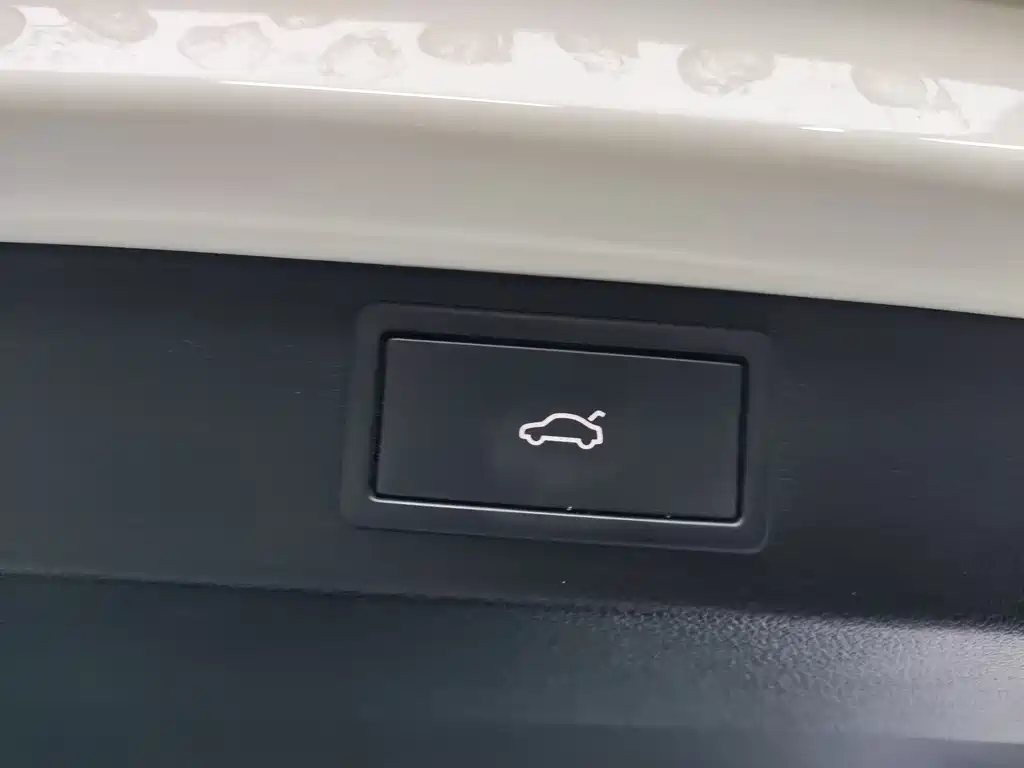 Skoda Karoq 2022 TSI280