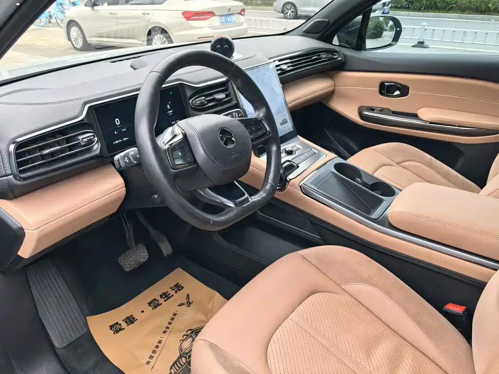 NIO ES6 — миниатюра 9