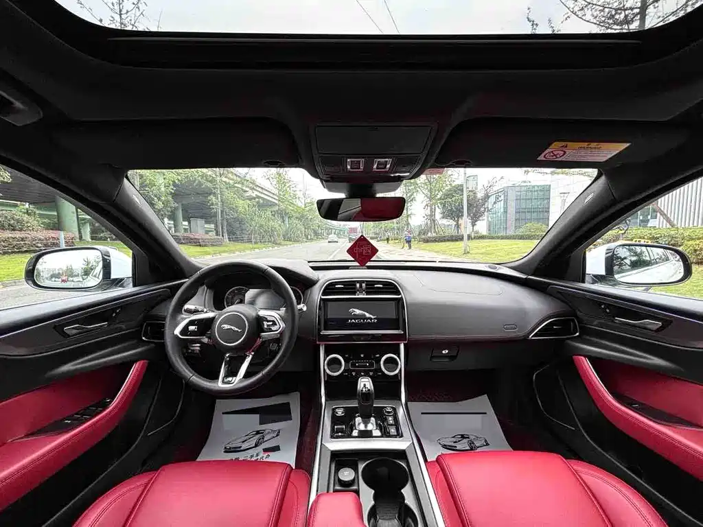 Jaguar XEL 2020 2.0T 200PS R-DYNAMIC S Sport