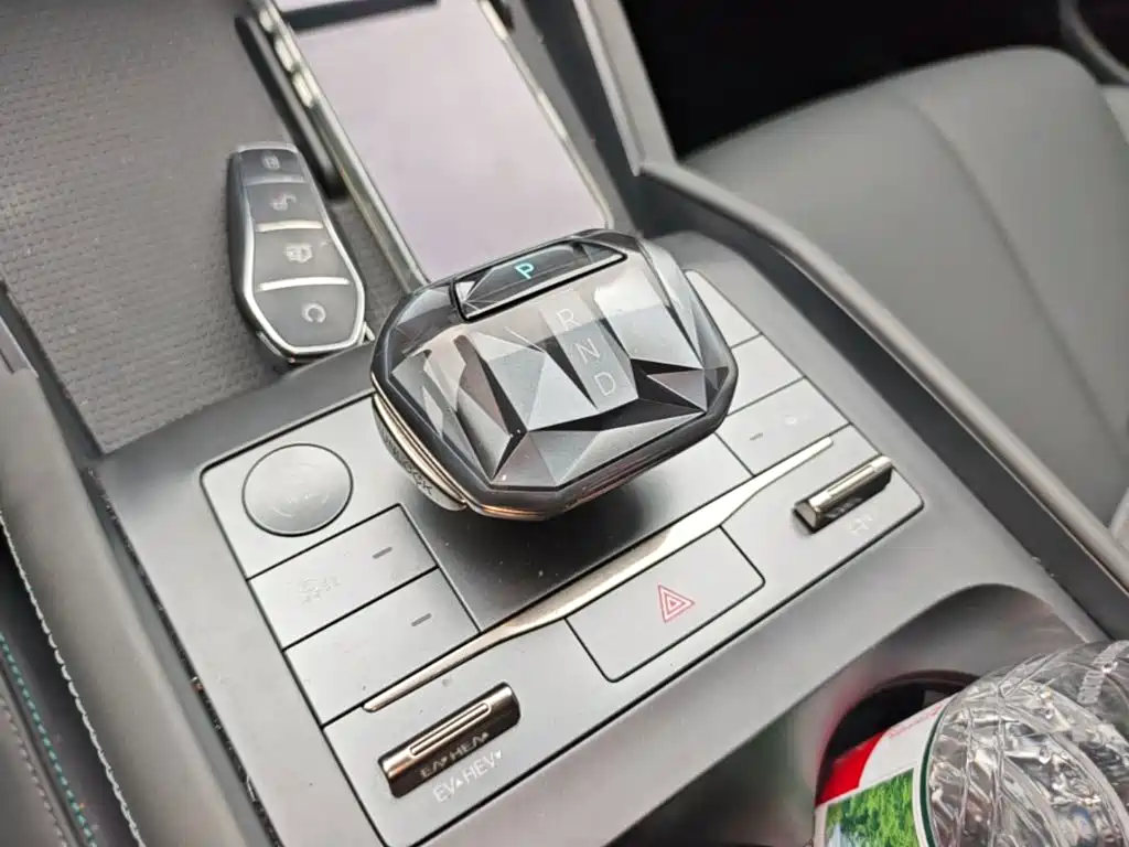 BYD Qin L — миниатюра 14