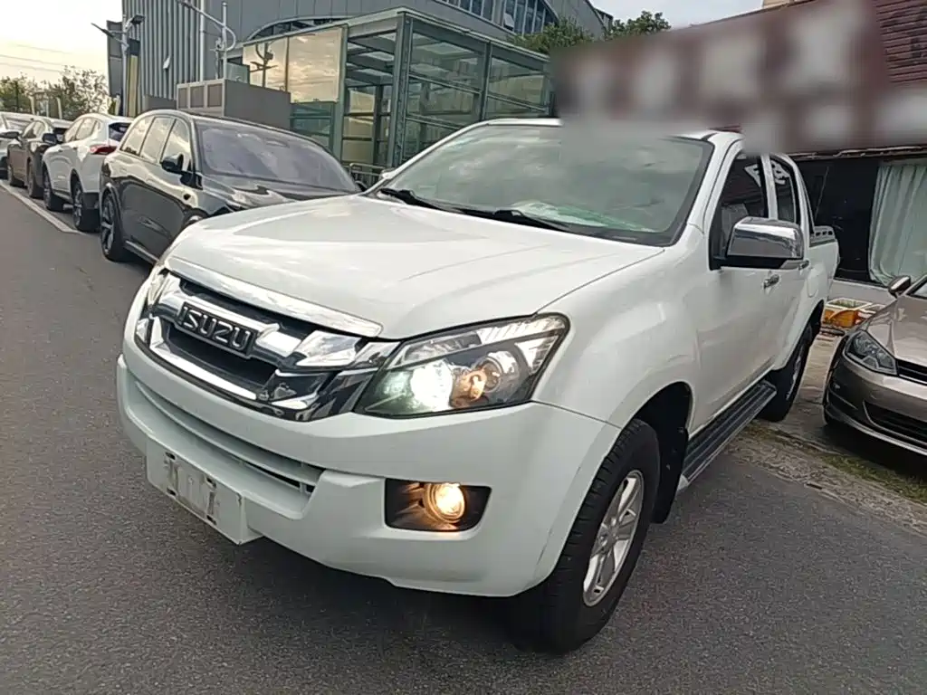 Isuzu D-MAX