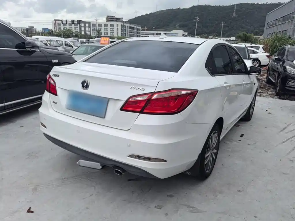 Changan Eado — миниатюра 7